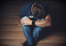 הקשר בין נוירוטרניסמיטורים לדיכאון