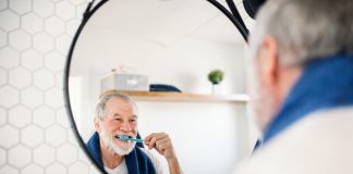 מחקר חדש מגלה: הקשר המדהים בין היגיינת הפה ובריאות המוח