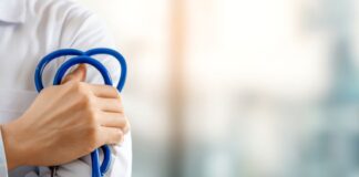 איך לבחור מנתח קטרקט מומלץ בישראל הקריטריונים החשובים באמת