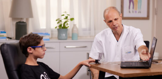 יותר סטרס, יותר כאב: למה ילדים סובלים יותר מכאבי ראש בתקופה הזו ואיך אפשר לעזור בבית